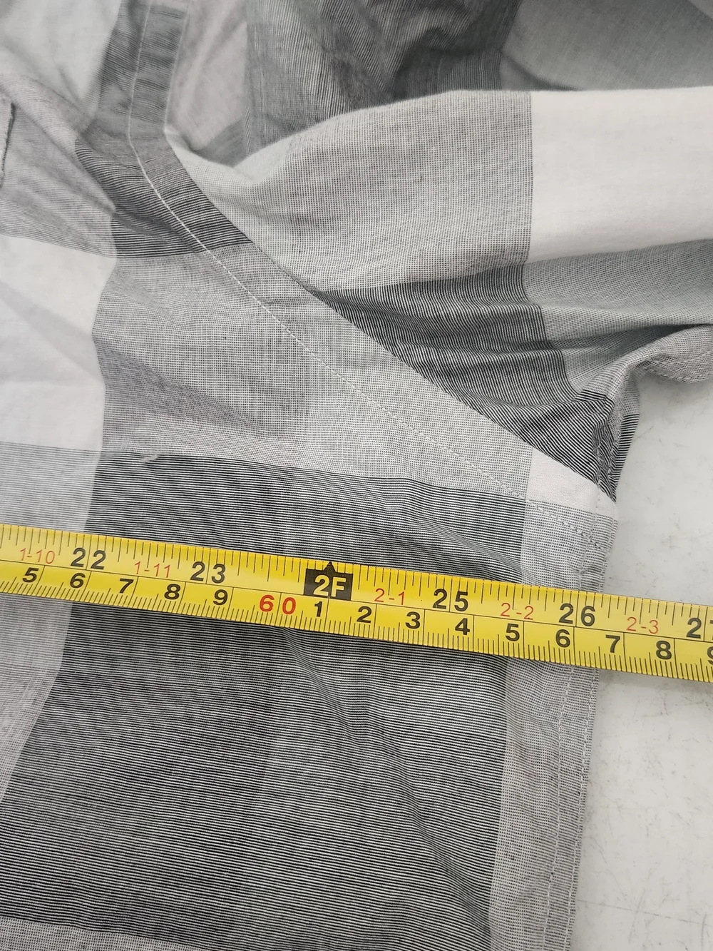 Banana Republic Men's Gray and White Buffalo Check Button-Down Shirt